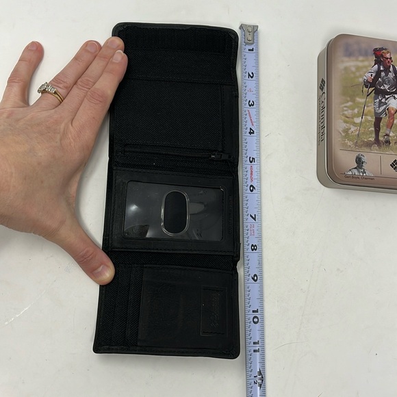 COLUMBIA TRIFOLD WALLET BLACK LEATHER WITH TIN BOX - Picture 7 of 11